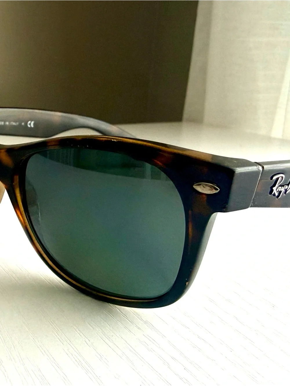 Ray-Ban New Wayfarer RB2132 Brown Tortoise 55mm